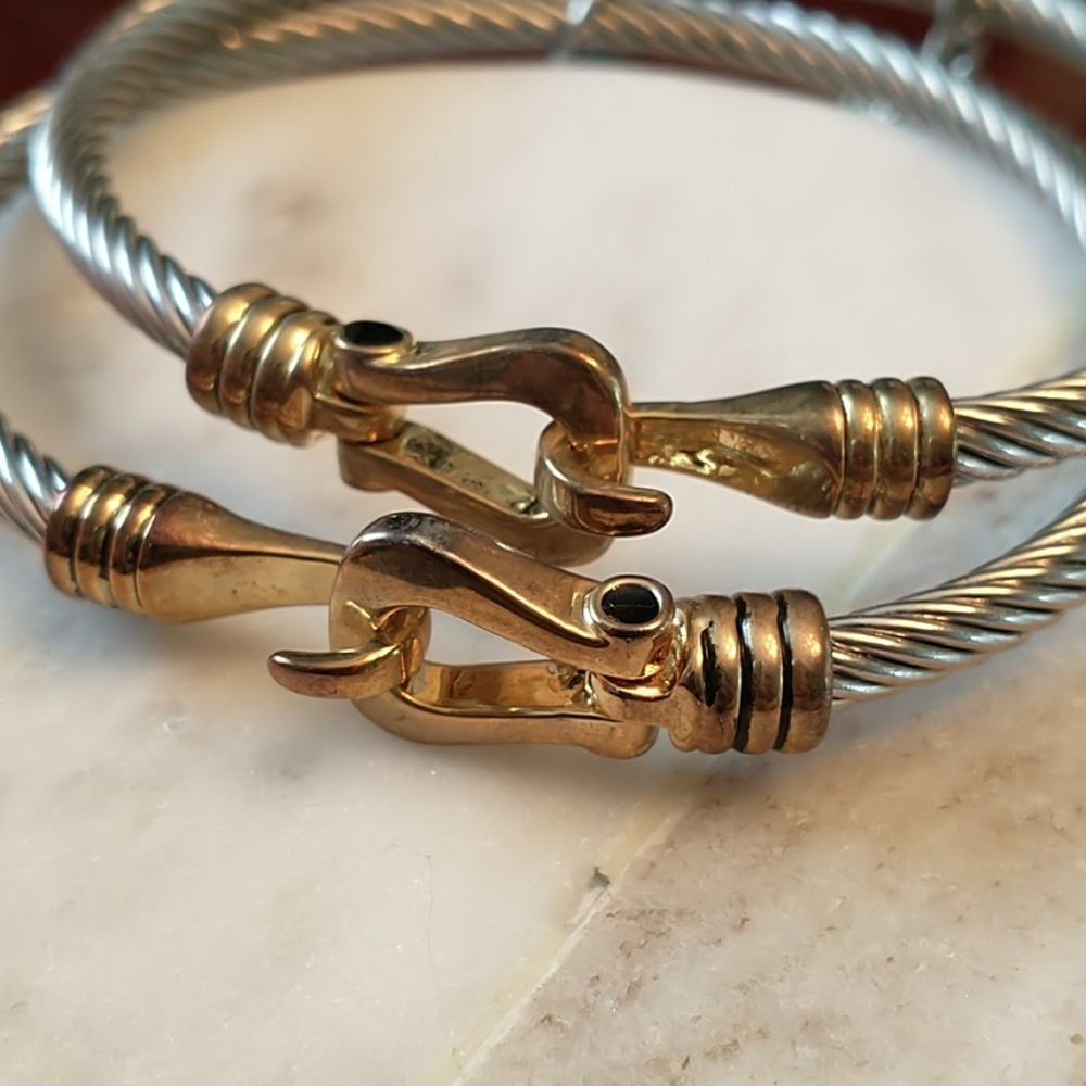 Three bracelets - Picture 3 of 5